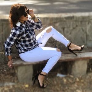 Checkered quarter sleeve front tie top